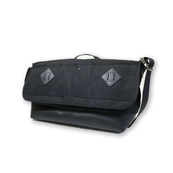 MASSTARD - MESSENGER BAG FROG- BLACK×BLACK