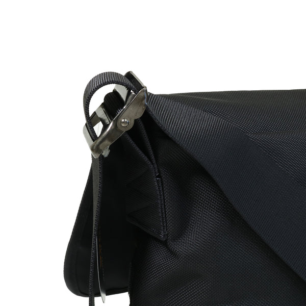 MASSTARD - MESSENGER BAG FROG- BLACK×BLACK