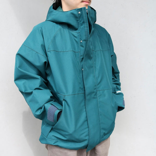 nonnative -HIKER JACKET POLY CANVAS GORE-TEX 2L - GREEN