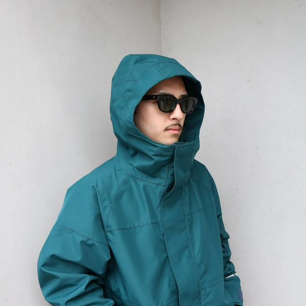 nonnative -HIKER JACKET POLY CANVAS GORE-TEX 2L - GREEN