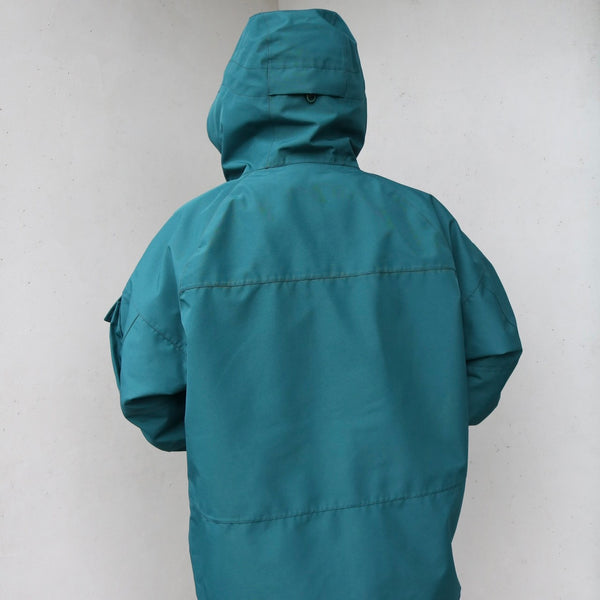 nonnative -HIKER JACKET POLY CANVAS GORE-TEX 2L - GREEN