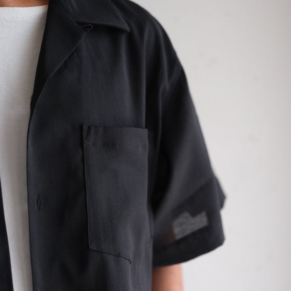 MASSTARD - S/S WOVEN OPEN COLLAR SHIRT - BLACK