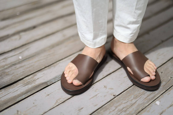 MASSTARD -LEATHER SANDAL【DIP】- CHOCOLATE